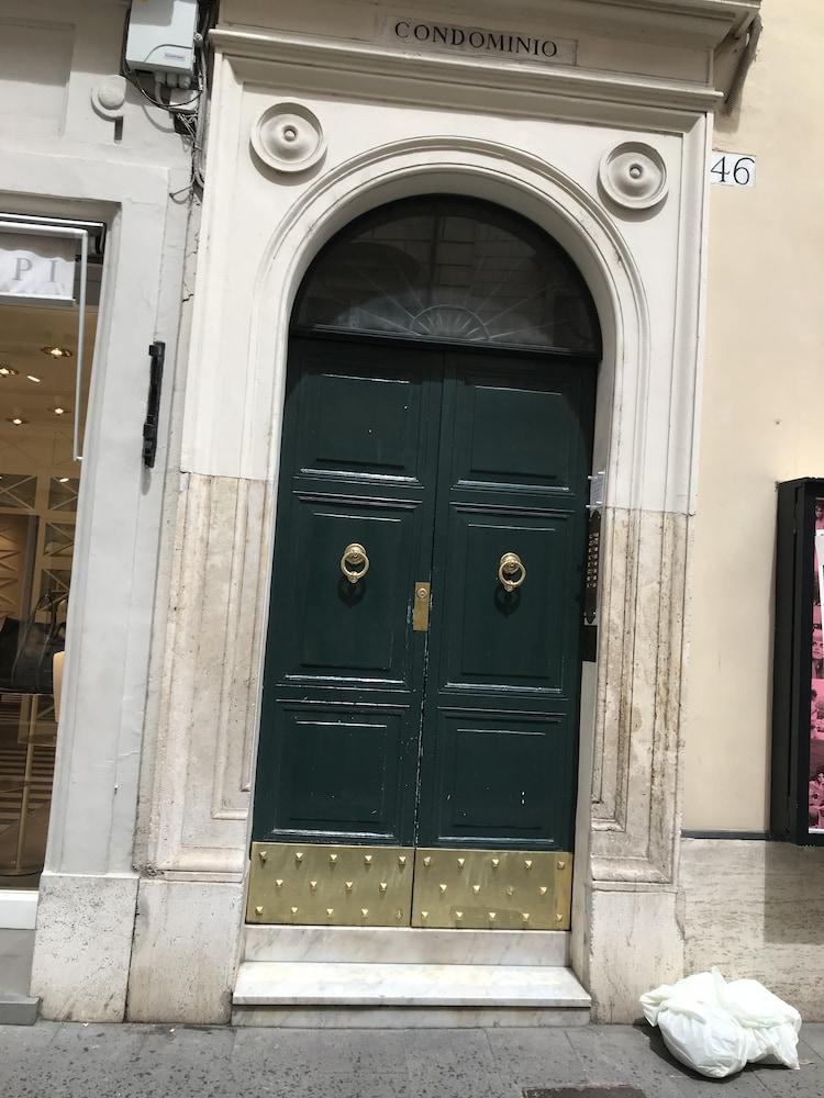 Ht Romeo Al Babuino Affittacamere Roma